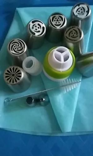 Douilles de Glaçage Pastisserie en Forme de fleur (13 pièces)