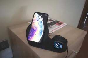 Chargeur sans fil 3 en 1 de Téléphones, Montres et Airpods