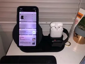 Chargeur sans fil 3 en 1 de Téléphones, Montres et Airpods