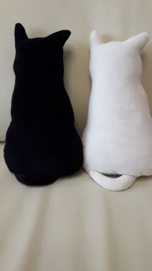 Coussins Peluche Doux et Confortables en Forme de Chat