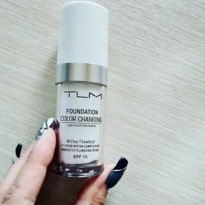 Fond de Teint Liquide - Changement de Couleur Impeccable