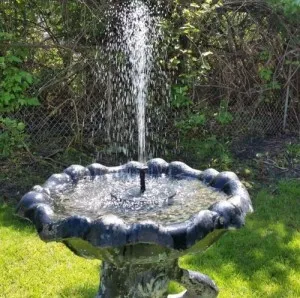 Fontaine à Énergie Solaire