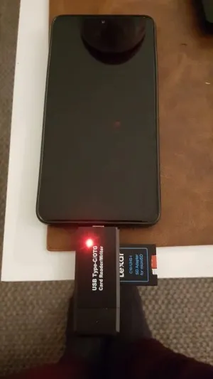 Lecteur de Carte 3-en-1 Micro USB, USB et Type C