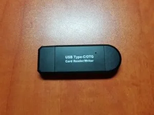 Lecteur de Carte 3-en-1 Micro USB, USB et Type C