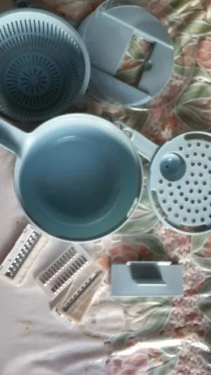 Mandoline de cuisine multifonction