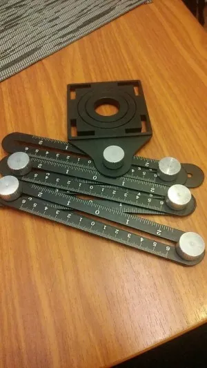 Outil De Mesure d'Angle Multilatéral