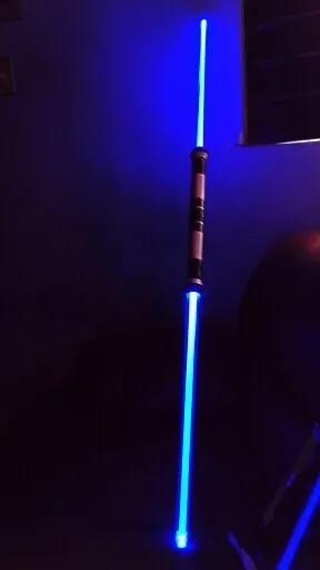 Sabres SFX à double tranchant et effets sonores !