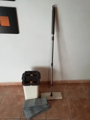 Ensemble De Vadrouille Avec Seau Essoreur