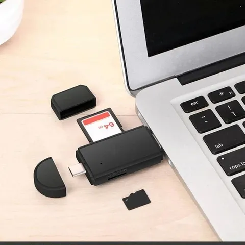 Lecteur de Carte 3-en-1 Micro USB, USB et Type C Lecteur de Carte 3-en-1 Micro USB, USB et Type C